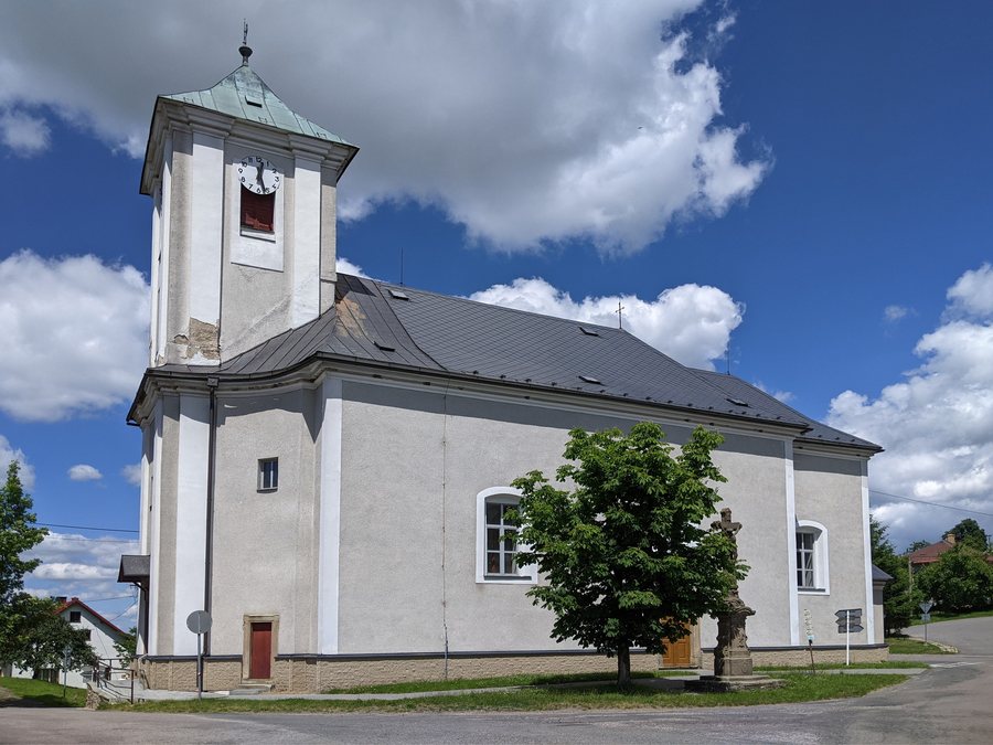 File:Cotkytle - kostel sv. Jana Nepomuckého.jpg