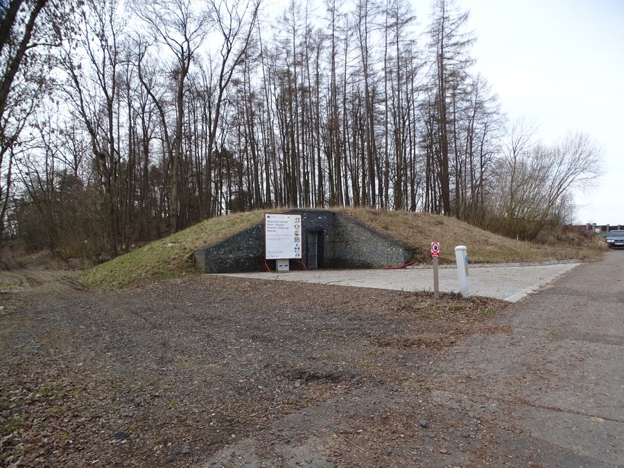 File:Skupinový vodovod Kácov – Zbizuby – Podveky – Rataje nad Sázavou.jpg