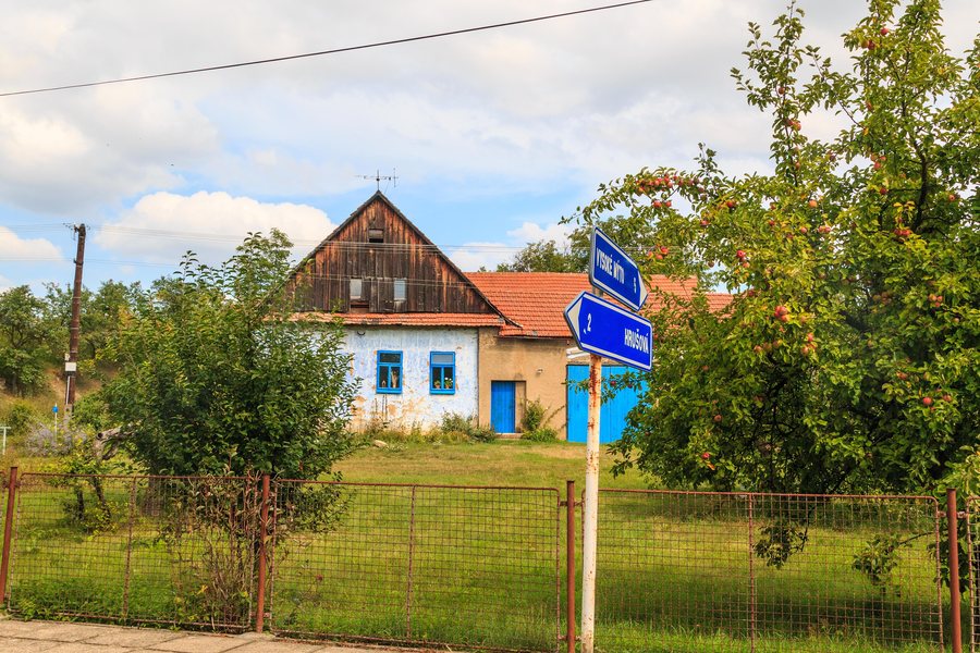 File:Tisová u Vysokého Mýta - dům čp. 18.jpg