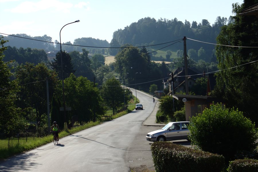 File:Verměřovice, silnice.jpg