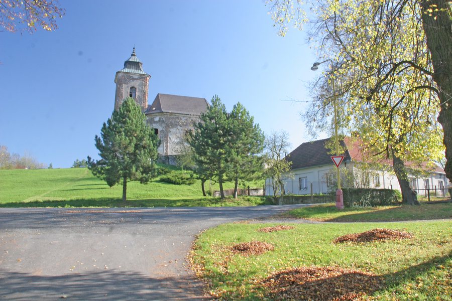 File:Starkoč - Kostel Nanebevzetí Panny Marie 11.JPG
