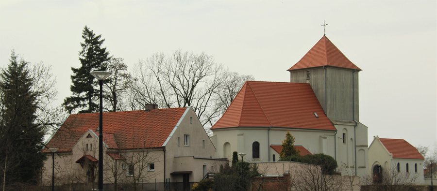 File:Tarnowo Podgórne Kościół Wszystkich Świętych.jpg