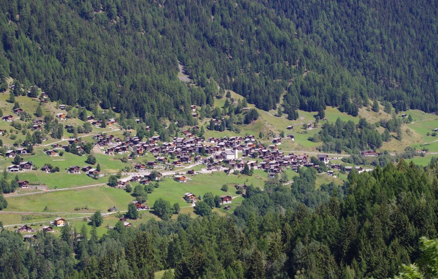 File:Ayer - Valais.jpg