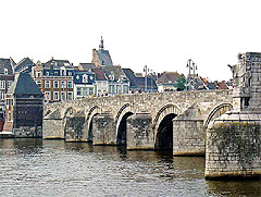 Le pont à Maastricht, Pays-Bas